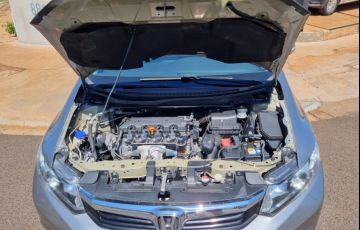 Honda Civic 2.0 LXR 16v - Foto #10