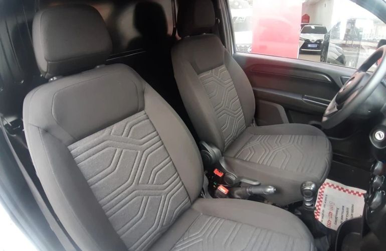 Peugeot Partner Rapid 1.4 Evo Business Pack - Foto #10