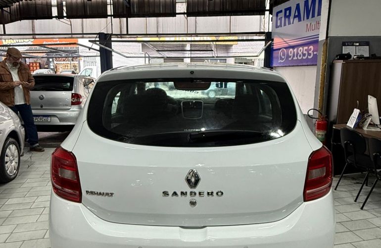 Renault Sandero Expression 1.0 16V (Flex) - Foto #9