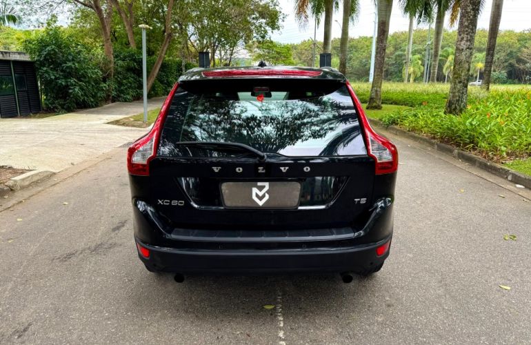 Volvo Xc60 2.0 T5 Comfort FWD Turbo Gasolina 4p Automático - Foto #5