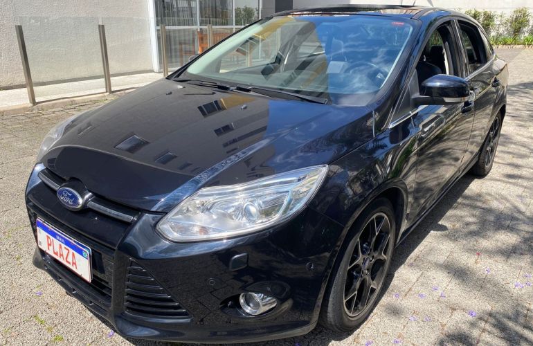 Ford Focus 2.0 Titanium Sedan 16v - Foto #1