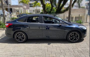 Ford Focus 2.0 Titanium Sedan 16v - Foto #4