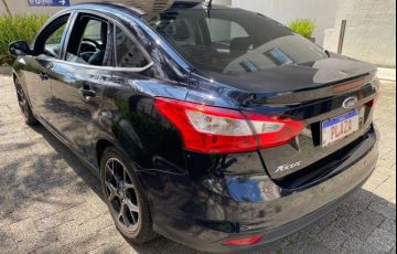 Ford Focus 2.0 Titanium Sedan 16v - Foto #7