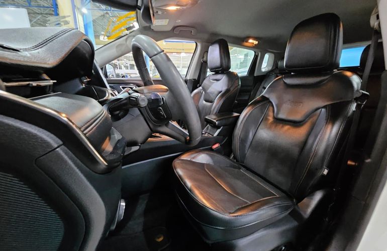 Jeep Compass 1.3 T270 Turbo Limited - Foto #2