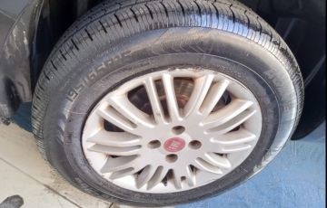 Fiat Linea LX 1.9 16V (Flex) - Foto #10