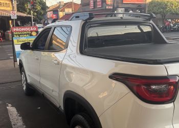 Fiat Toro Freedom 1.8 AT6 4x2 (Flex) - Foto #3