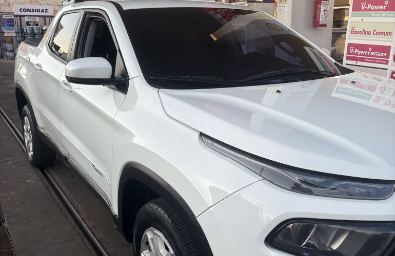 Fiat Toro Freedom 1.8 AT6 4x2 (Flex) - Foto #6