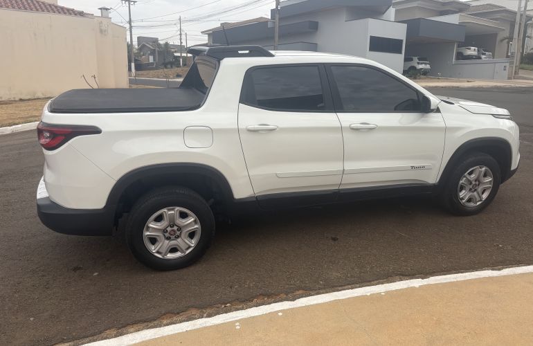 Fiat Toro Freedom 1.8 AT6 4x2 (Flex) - Foto #8