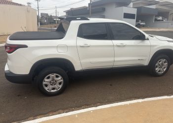 Fiat Toro Freedom 1.8 AT6 4x2 (Flex) - Foto #8