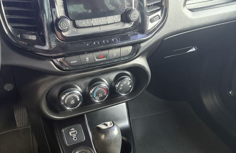 Fiat Toro Freedom 1.8 AT6 4x2 (Flex) - Foto #9