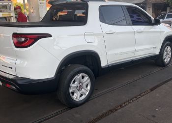 Fiat Toro Freedom 1.8 AT6 4x2 (Flex) - Foto #10