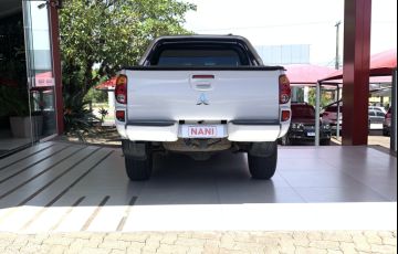 Mitsubishi L200 Triton HPE 4x4 3.2 DI-D (Aut) - Foto #6
