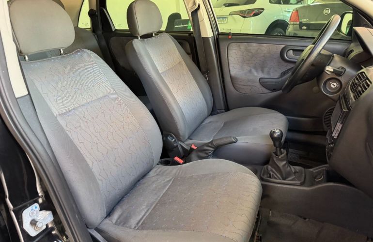 Chevrolet Corsa Hatch Maxx 1.0 (Flex) - Foto #5