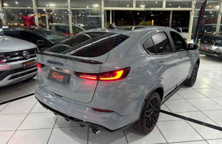 Fiat Fastback 1.3 Turbo 270 Abarth - Foto #2
