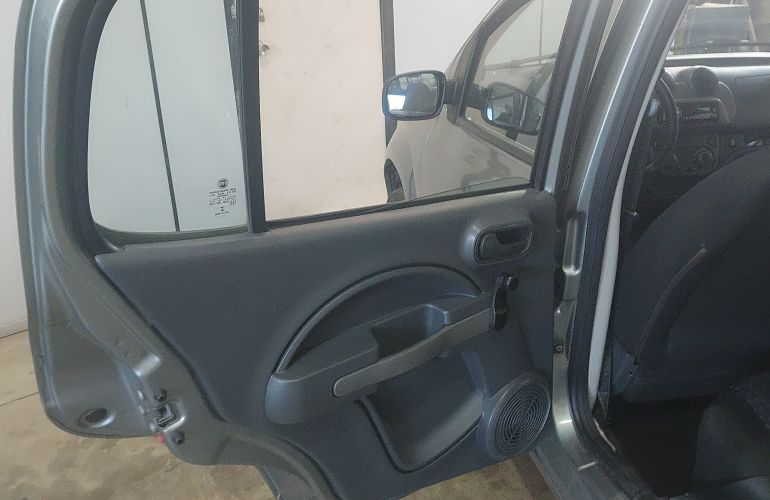 Fiat Uno Vivace 1.0 8V (Flex) 4p - Foto #8