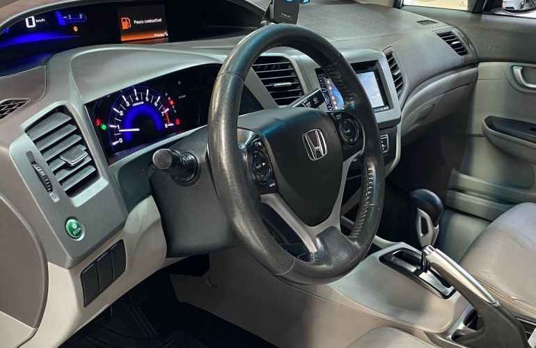 Honda Civic 2.0 LXR 16v - Foto #4
