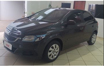 Chevrolet Onix 1.4 LT SPE/4 - Foto #2