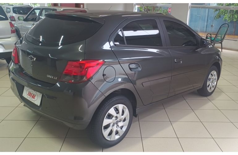 Chevrolet Onix 1.4 LT SPE/4 - Foto #7