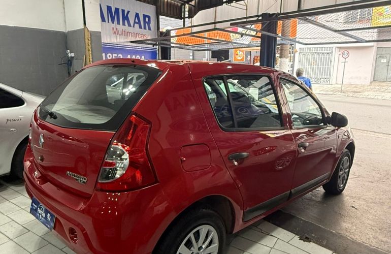 Renault Sandero Expression 1.0 16V (Flex) - Foto #10
