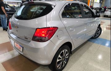 Chevrolet Onix 1.4 MPFi LTZ 8v - Foto #7
