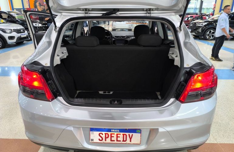 Chevrolet Onix 1.4 MPFi LTZ 8v - Foto #9