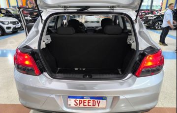 Chevrolet Onix 1.4 MPFi LTZ 8v - Foto #9