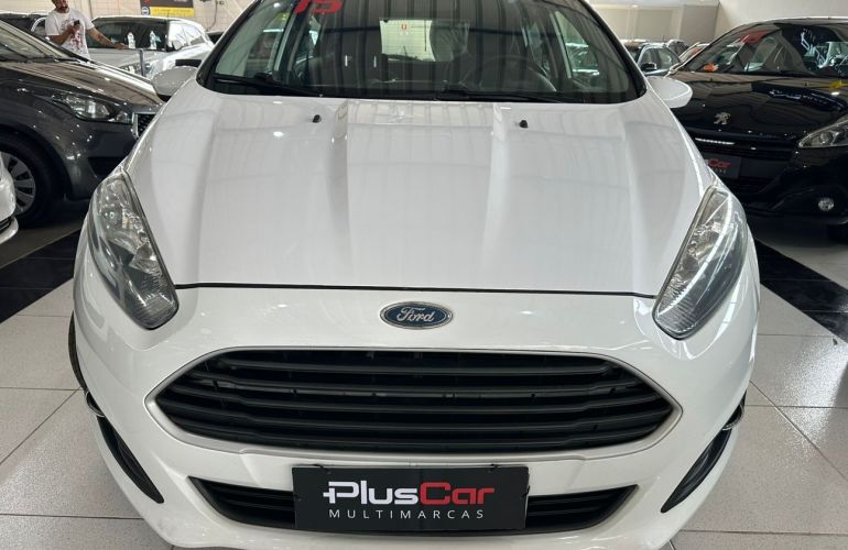 Ford Fiesta 1.5 S Hatch 16v - Foto #3