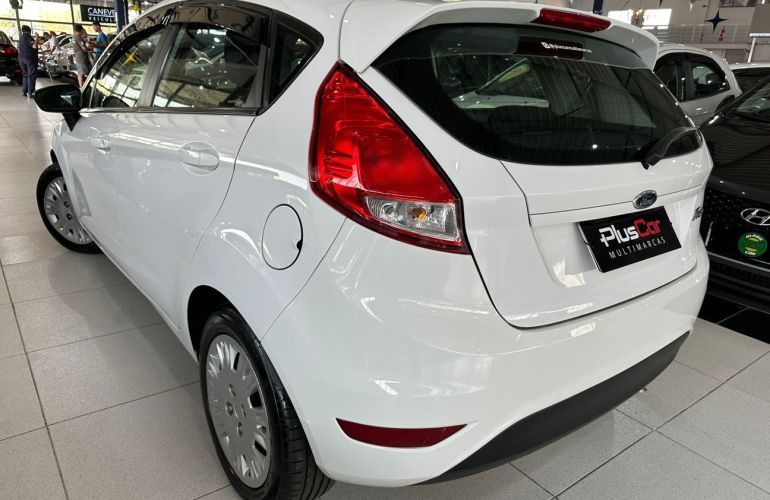 Ford Fiesta 1.5 S Hatch 16v - Foto #5