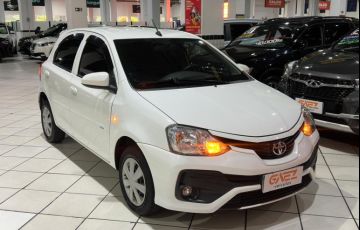 Toyota Etios 1.3 X 16v - Foto #3