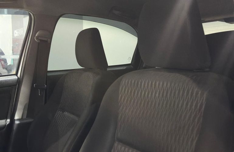 Toyota Etios 1.3 X 16v - Foto #8