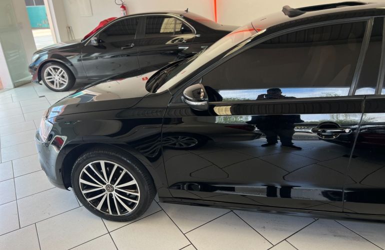 Volkswagen Jetta 2.0 Comfortline - Foto #3