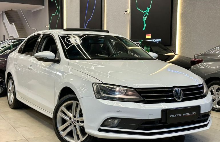 Volkswagen Jetta 2.0 TSi Highline 211cv - Foto #1