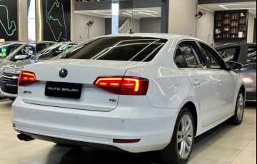 Volkswagen Jetta 2.0 TSi Highline 211cv - Foto #4