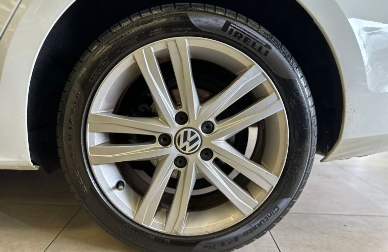 Volkswagen Jetta 2.0 TSi Highline 211cv - Foto #8