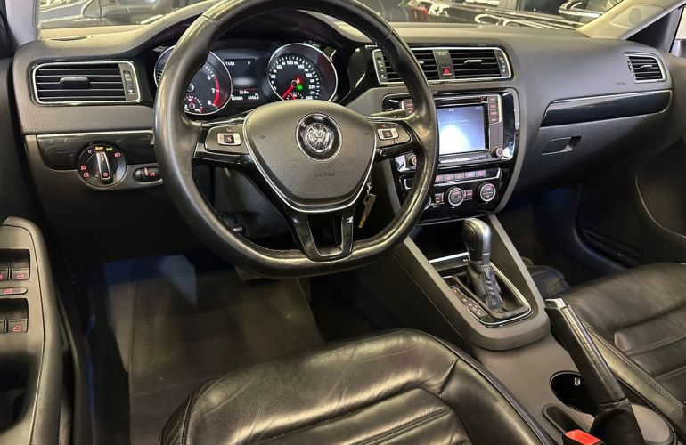 Volkswagen Jetta 2.0 TSi Highline 211cv - Foto #10