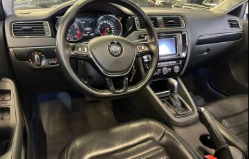 Volkswagen Jetta 2.0 TSi Highline 211cv - Foto #10
