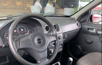 Chevrolet Prisma Maxx 1.4 (Flex) - Foto #3