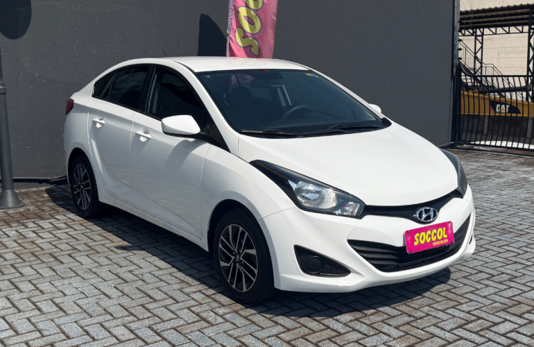 Hyundai HB20S 1.6 Comfort Plus - Foto #1