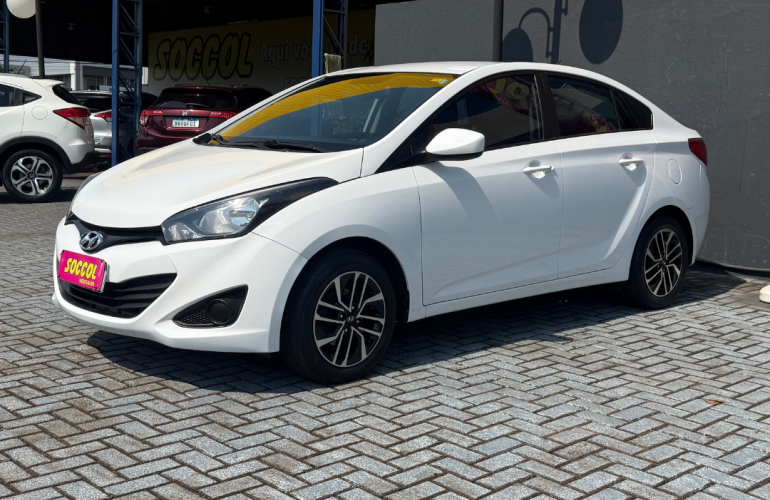 Hyundai HB20S 1.6 Comfort Plus - Foto #3