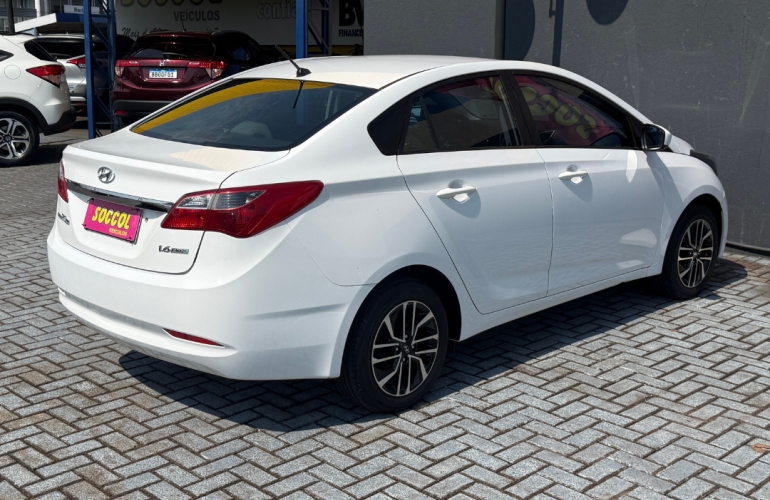 Hyundai HB20S 1.6 Comfort Plus - Foto #10