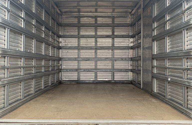 Iveco Daily 35S14 CS - 3750 Luxo - Foto #3