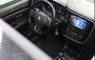 Mitsubishi Outlander 3.0 Gt 4x4 V6 24v - Foto #3