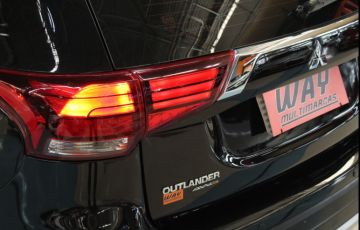 Mitsubishi Outlander 3.0 Gt 4x4 V6 24v - Foto #8