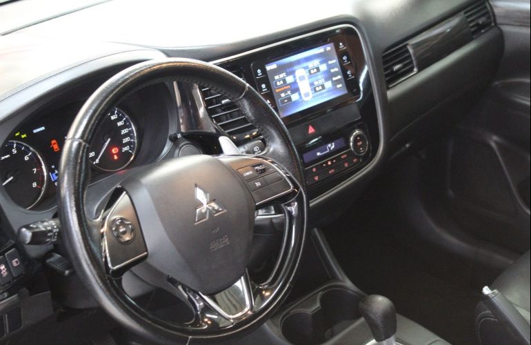 Mitsubishi Outlander 3.0 Gt 4x4 V6 24v - Foto #10