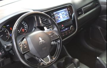 Mitsubishi Outlander 3.0 Gt 4x4 V6 24v - Foto #10