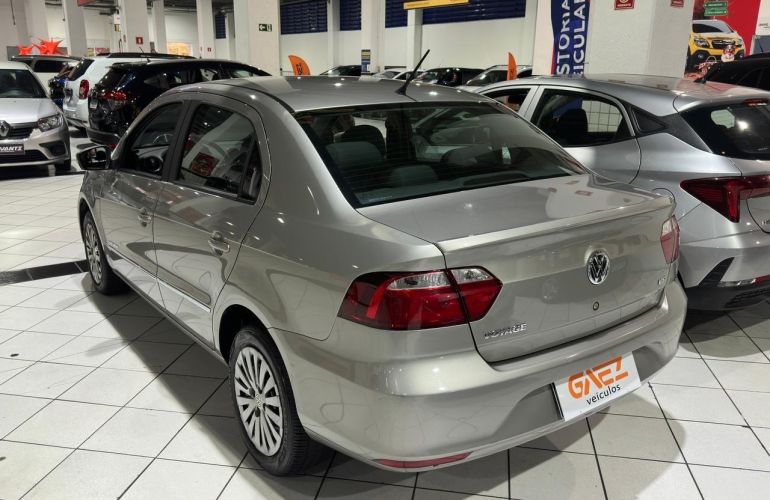 Volkswagen Voyage 1.6 Mi Comfortline 8v - Foto #2