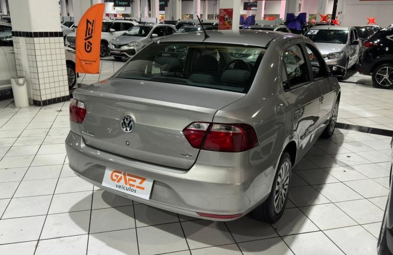 Volkswagen Voyage 1.6 Mi Comfortline 8v - Foto #3