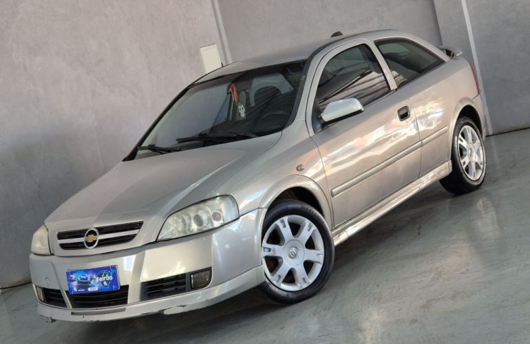 Chevrolet Astra Hatch 2.0 (Flex) - Foto #2