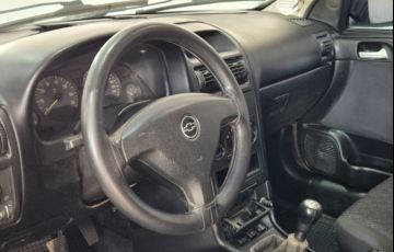 Chevrolet Astra Hatch 2.0 (Flex) - Foto #5