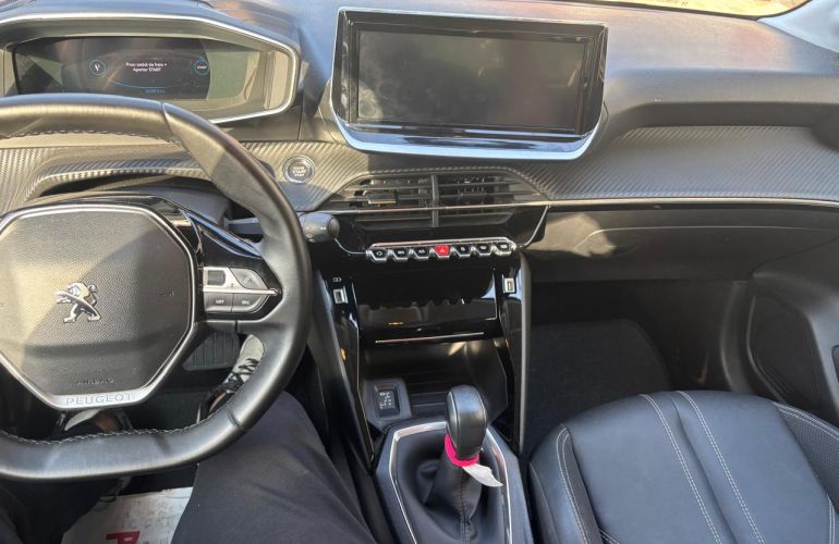 Peugeot 208 1.6 Griffe (Aut) - Foto #4